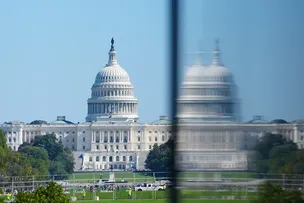 SENADO DOS EUA APROVA ACORDO PARA ENCERRAR O SHUTDOWN MAIS LONGO DA HISTÓRIA