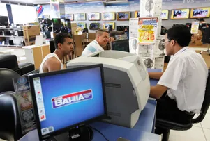 CASAS BAHIA (BHIA3) CONVOCA DEBENTURISTAS PARA DISCUTIR REPERFILAMENTO DE DÍVIDA