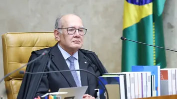 MINISTRO DO STF DIZ QUE BRASIL VIVE MOMENTO DE NORMALIDADE APÓS PRISÃO DE BOLSONARO