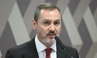 DIRETOR DA PF CRITICA DESCAPITALIZAÇÃO DA PF, CONFLITO DE LEIS E PRESSA EM RELATÓRIO