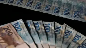 VALE A PENA COMPRAR PREFIXADOS AGORA? PARA OS FUNDOS, SIM; VEJA O QUE FAZER