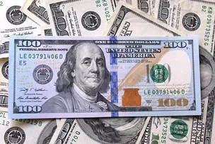DÓLAR HOJE RECUA COM EXPECTATIVA DE FIM DA PARALISAÇÃO DO GOVERNO DOS EUA