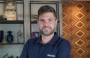 COM INADIMPLÊNCIA EM ALTA, BRASILEIROS BUSCAM CRÉDITO MAIS SEGURO E ACESSÍVEL