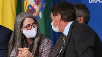 “MAIOR PERSEGUIÇÃO POLÍTICA DA HISTÓRIA”, AFIRMA RAÍSSA SOBRE PRISÃO DE BOLSONARO