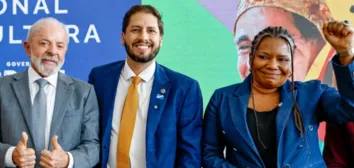 LULA DIZ QUE MARGARETH MENEZES MOSTRA 'DESENVOLTURA' E BRINCA SOBRE POSSÍVEL CANDIDATURA