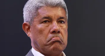 JERÔNIMO DIZ QUE NÃO GUARDA MÁGOA DE COCÁ E RONALDO APÓS APOIO A ACM NETO