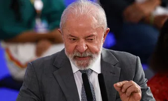 LULA DEFENDE ATUAÇÃO DA PF NO COMBATE A ORGANIZAÇÕES CRIMINOSAS