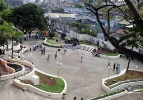 PRAÇA NO PELOURINHO PODE GANHAR NOME DE MESTRE NEGUINHO DO SAMBA