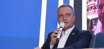 RUI NEGA CHAPA “PURO-SANGUE” DO PT DURANTE EVENTO EM SALVADOR