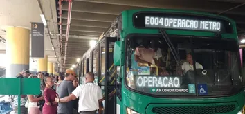 SALVADOR TERÁ LINHA ESPECIAL GRATUITA APÓS INTERDIÇÃO PARCIAL DO METRÔ NA RODOVIÁRIA