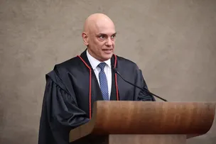 ALEXANDRE DE MORAES ADOTA POSTURA VIGILANTE EM PROCESSO CONTRA BOLSONARO