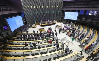 REFORMA TRIBUTÁRIA AVANÇA COM APOIO QUASE UNÂNIME DA BANCADA BAIANA; CONFIRA OS VOTOS