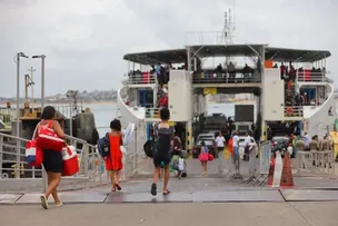 FILA DO FERRY-BOAT EM SALVADOR ULTRAPASSA 3 HORAS DE ESPERA NA MANHÃ DESTA TERÇA (30)