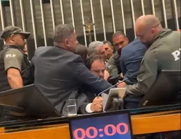IMPRENSA É IMPEDIDA DE COBRIR OCUPAÇÃO DE DEPUTADO NA CÂMARA
