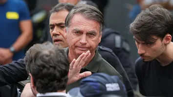 PGR PRETENDE CONCLUIR INQUÉRITO DAS JOIAS CONTRA BOLSONARO EM 2025