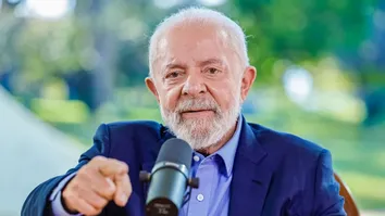 LULA DIZ QUE BOLSONARO TROUXE ‘CASSINO PARA DENTRO DAS CASAS’ DOS BRASILEIROS