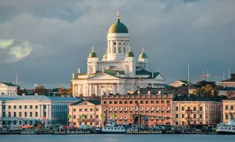 PAÍS MAIS FELIZ DO MUNDO ESTÁ OFERECENDO R$ 16 MIL DE SALÁRIO PARA BRASILEIROS QUE TOPEM MORAR LÁ; VEJA COMO