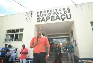 RENOVAÇÃO DE CONTRATO MILIONÁRIO EM SAPEAÇU LEVANTA QUESTIONAMENTOS SOBRE TRANSPARÊNCIA E PRIORIDADES DA GESTÃO