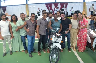 PREFEITURA ENTREGA CESTAS DO PROGRAMA ITANAGRA MAIS NATAL