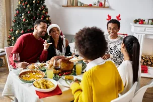 EQUILÍBRIO NAS FESTAS: NUTRICIONISTA EXPLICA POR QUE A CEIA NÃO É A VILÃ