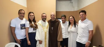 APRESENTAÇÃO DE FREI GILSON REÚNE MILHARES DE FIÉIS NA BOCA DO RIO E CONSOLIDA SALVADOR COMO CAPITAL DO TURISMO RELIGIOSO