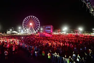 SEGUNDA NOITE DO FESTIVAL VIRADA SALVADOR 2026 MANTÉM CLIMA DE TRANQUILIDADE E SEGURANÇA