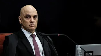 MORAES ABRE INQUÉRITO PARA APURAR SE RECEITA E COAF VAZARAM DADOS DE MINISTROS DO STF