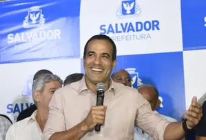 PREFEITURA DE SALVADOR REALIZA ALMOÇO DE NATAL PARA PESSOAS EM SITUAÇÃO DE RUA NESTA SEGUNDA (15)