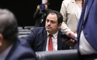 CONFIRA COMO DEPUTADOS BAIANOS VOTARAM NA SUSPENSÃO DE GLAUBER BRAGA