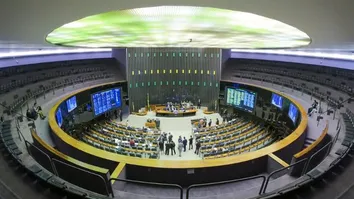 VEJA COMO VOTARAM OS DEPUTADOS BAIANOS NO PROJETO QUE BUSCA REDUZIR PENAS DE BOLSONARO E RÉUS DO 8 DE JANEIRO