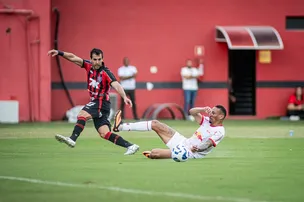 VITÓRIA ENFRENTA BRAGANTINO EM DUELO DECISIVO PELO BRASILEIRÃO