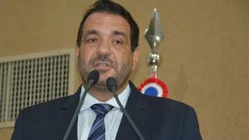 ALAN SANCHES CRITICA GOVERNO DA BAHIA POR ATRASO DE SALÁRIOS NA SAÚDE