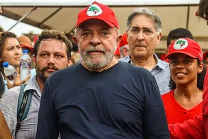 LULA VIAJA A SALVADOR PARA ENCONTRO NACIONAL DO MST NA SEXTA-FEIRA, 23