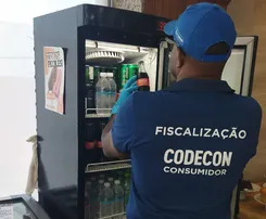 OPERAÇÃO VERÃO DA CODECON APREENDE CERCA DE 30 MIL PRODUTOS IMPRÓPRIOS EM SALVADOR