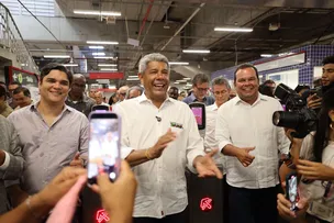 JERÔNIMO COMENTA AUSÊNCIA DE BRUNO REIS EM INAUGURAÇÃO DA NOVA RODOVIÁRIA