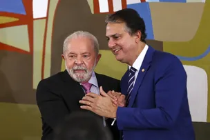 LULA DEVE ANUNCIAR EM BREVE REAJUSTE ACIMA DA INFLÇÃO PARA PROFESSORES