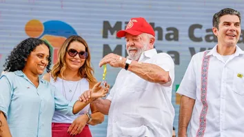 ‘VOU PERCORRER CADA RINCÃO DESTE PAÍS’, DIZ LULA SOBRE ELEIÇÕES