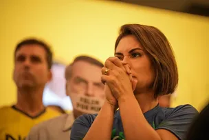 BOLSONARO PERDEU MEMÓRIA APÓS CAIR: "NÃO LEMBRA DE NADA"