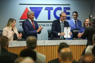NOVA MESA DIRETORA DO TCE-BA É EMPOSSADA PARA BIÊNIO 2026/2027