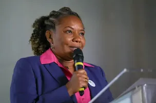 MINISTRA MARGARETH MENEZES E PRESIDENTA DA FUNARTE, MARIA MARIGHELLA, PARTICIPAM DA PREMIAÇÃO DOS HERÓIS POPULARES EM CACHOEIRA