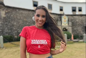 CAMAROTE VARANDA DA BARRA DIVULGA CORES DAS CAMISAS PARA O CARNAVAL 2026