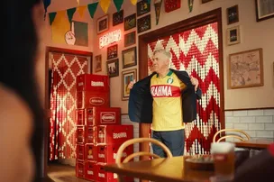 BRAHMA USA O CARNAVAL PARA APROXIMAR ANCELOTTI DA CULTURA BRASILEIRA
