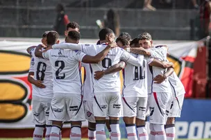 VITÓRIA ENFRENTA O JACUIPENSE FORA DE CASA PELO CAMPEONATO BAIANO