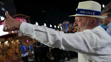 PRESIDENTE DO PT CHAMA DE ‘RIDÍCULA’ CRÍTICA DA OPOSIÇÃO A DESFILE PRÓ-LULA