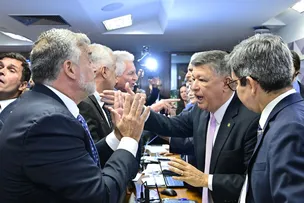 GOVERNISTAS REAGEM E SE REÚNEM COM ALCOLUMBRE PARA REVERTER VOTAÇÃO DA CPMI DO INSS