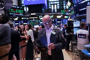 FUTUROS DE NY SOBEM COM ALÍVIO EM AÇÕES DE TECNOLOGIA E COM ATA DO FED NO RADAR
