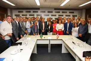 JERÔNIMO CRIA COMISSÃO APÓS PROTESTOS E SE REÚNE COM PRODUTORES DE CACAU CONTRA IMPORTAÇÕES DA ÁFRICA