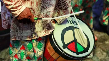 NO PELOURINHO, JERÔNIMO ACOMPANHA TRADICIONAL SAÍDA DO BLOCO AFRO OLODUM