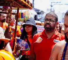 FELIPE FREITAS CRITICA ORGANIZAÇÃO DA MUDANÇA DO GARCIA E APONTA DESCASO DA PREFEITURA COM TRADIÇÕES POPULARES