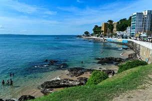 PREFEITURA INTENSIFICA FISCALIZAÇÃO NO PARQUE MARINHO DA BARRA E 64 EMBARCAÇÕES SÃO NOTIFICADAS NO CARNAVAL